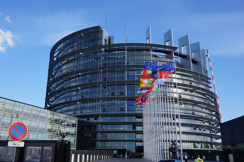 https://pixabay.com/photos/strasbourg-european-parliament-1166650/